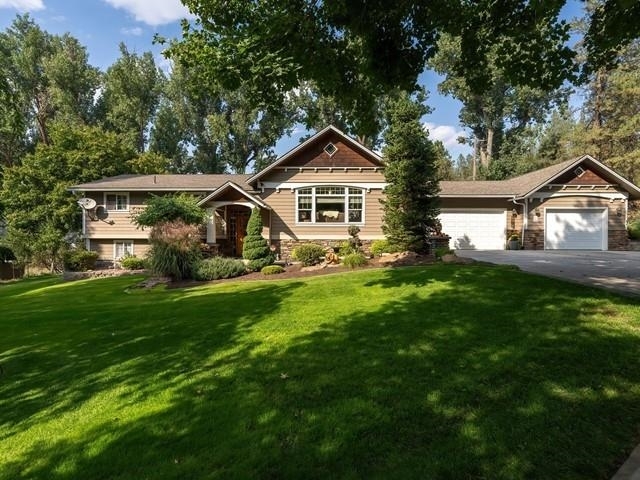 Property Photo:  2605 E Hillcrest Dr  WA 99005 