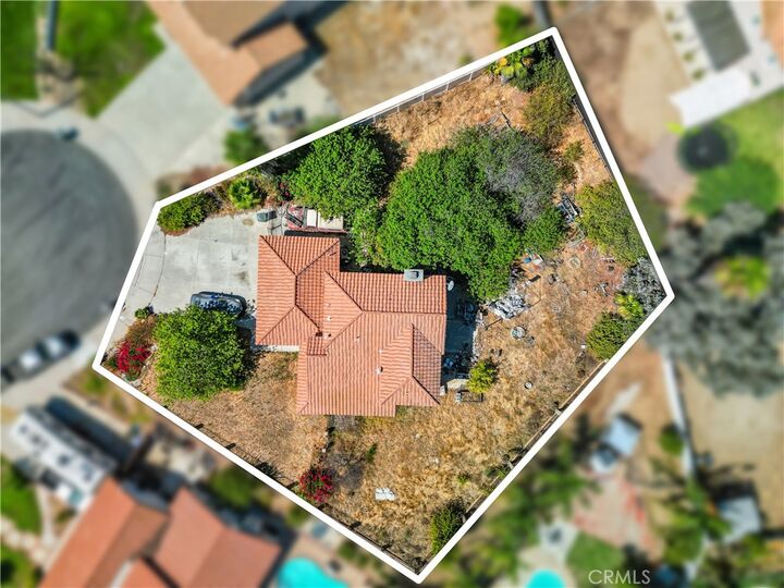 Property Photo:  482 Peachwood Place  CA 92506 