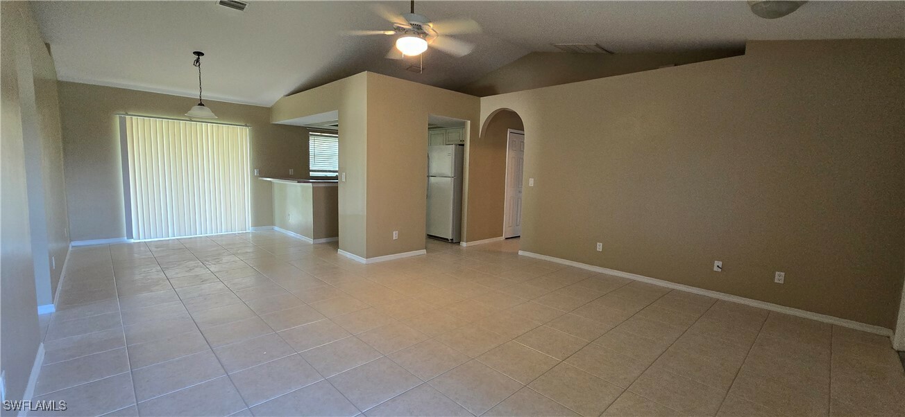 Property Photo:  306 SE 7th Street  FL 33990 