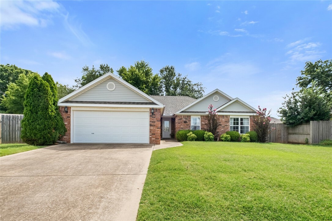 561 Beca Lane  Prairie Grove AR 72753 photo