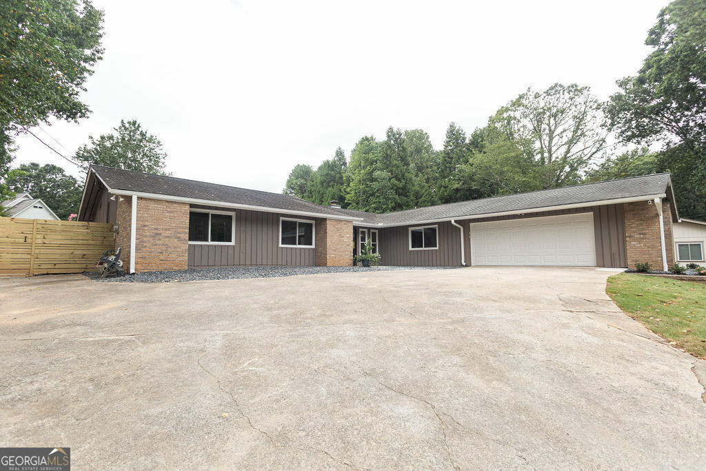 Property Photo:  2203 Brendon Drive  GA 30338 