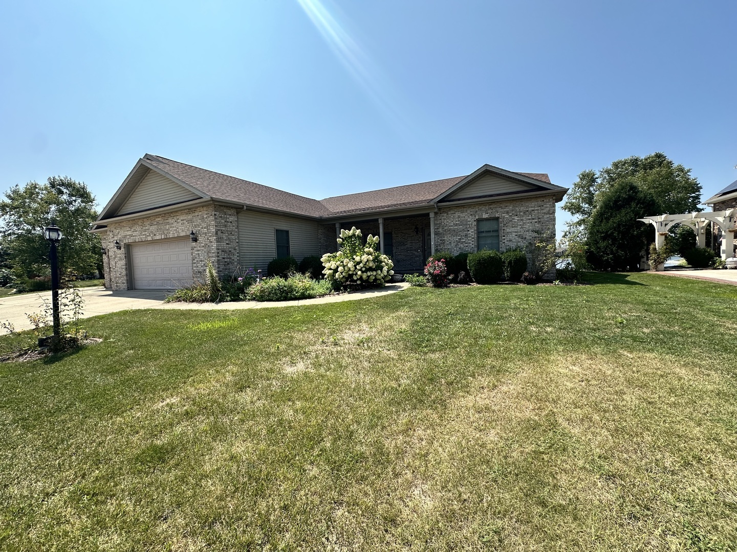 Property Photo:  4701 Chestnut Grove Drive  IL 61822 