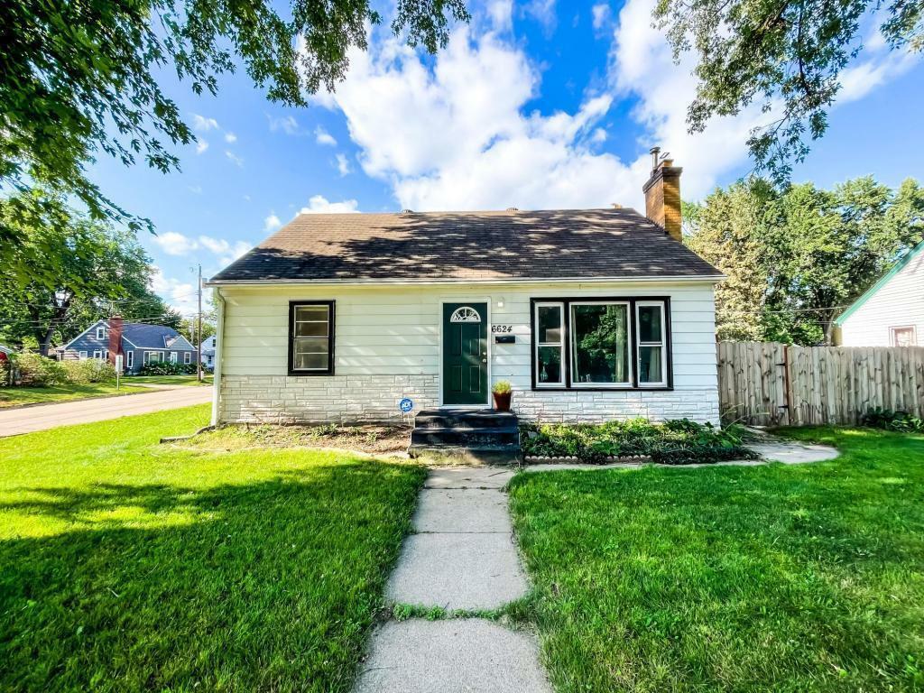 Property Photo:  6624 43rd Avenue N  MN 55428 