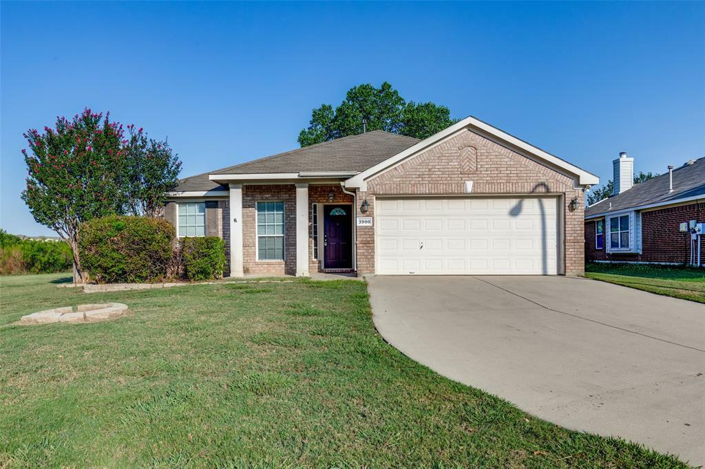 Property Photo:  3900 Summerhill Lane  TX 76244 