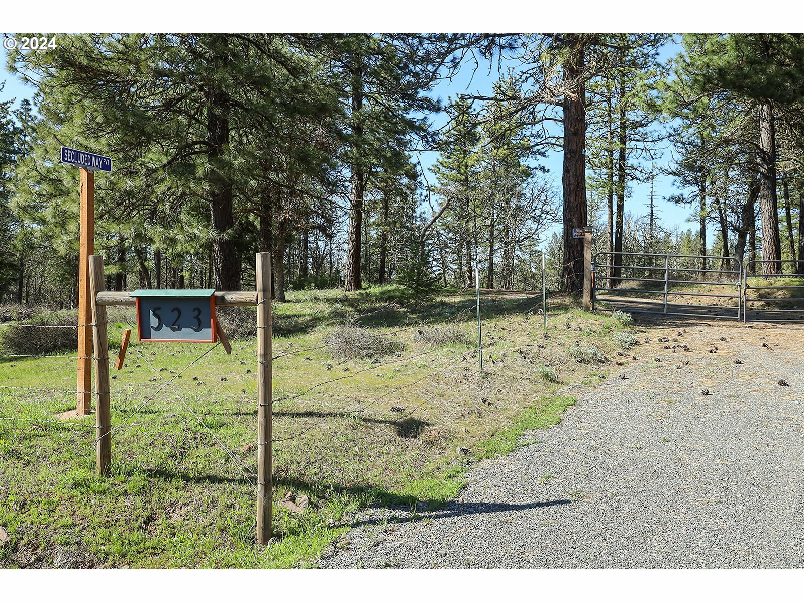 Property Photo:  Secluded Way 3  WA 98635 