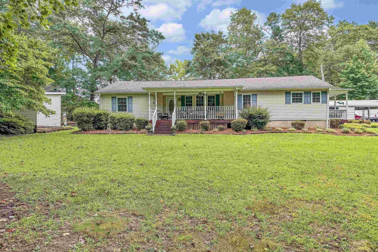 Property Photo: 701 Aspen Drive SC 29651