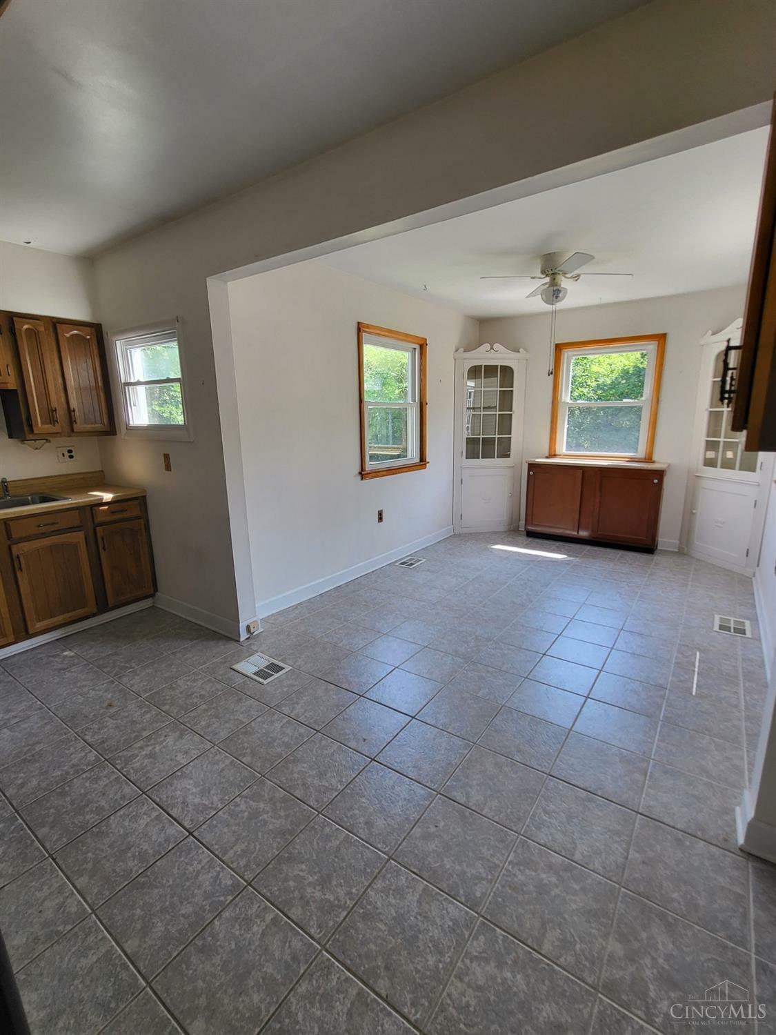 Property Photo:  781 Springvale Drive  OH 45013 