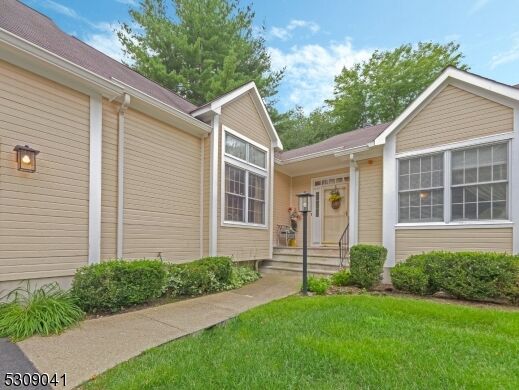 Property Photo:  83 Worcester Dr  NJ 07470 