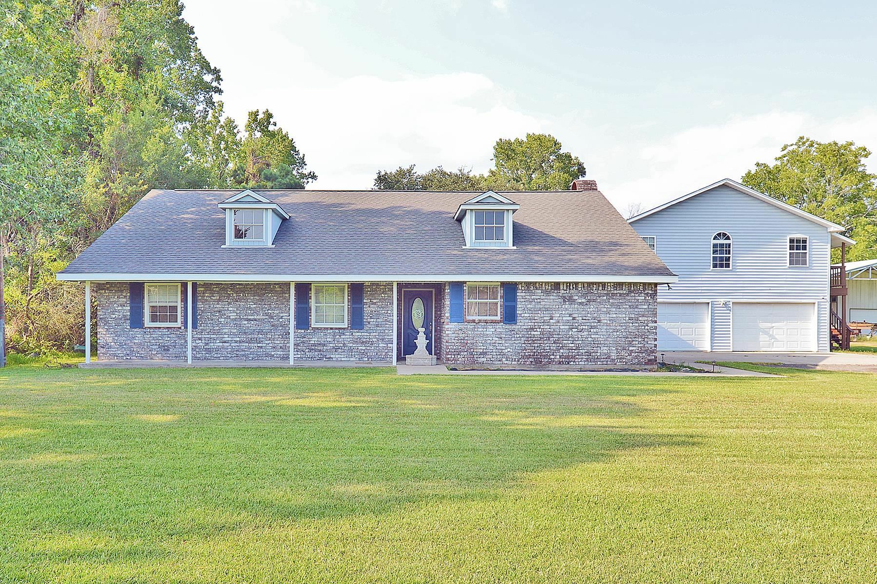 Property Photo:  215 Gilmer  TX 77611 