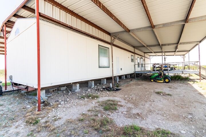 Photo de la propriété:  2280 County Rd 4606  TX 76866 