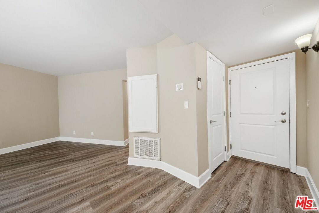 Property Photo:  10982   Roebling Ave 323  CA 90024 