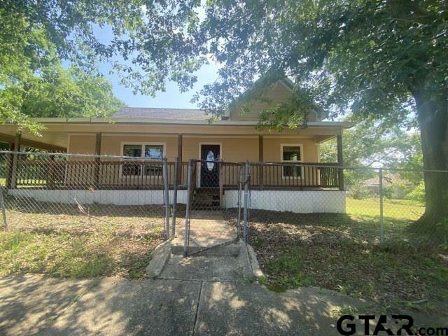 Property Photo:  1400 Texas Street  TX 75670 