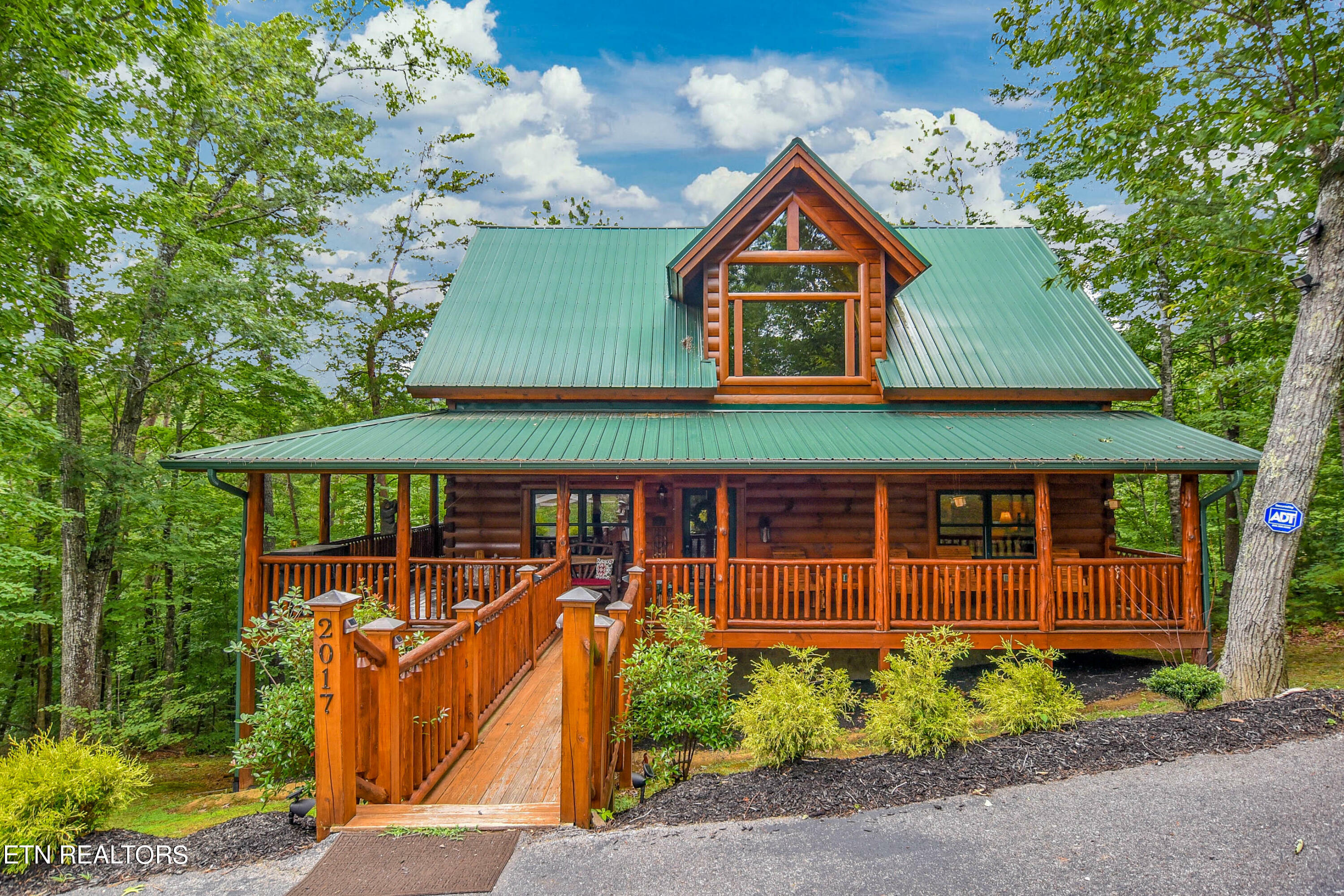 Property Photo:  2017 Smoky Cove Rd  TN 37876 