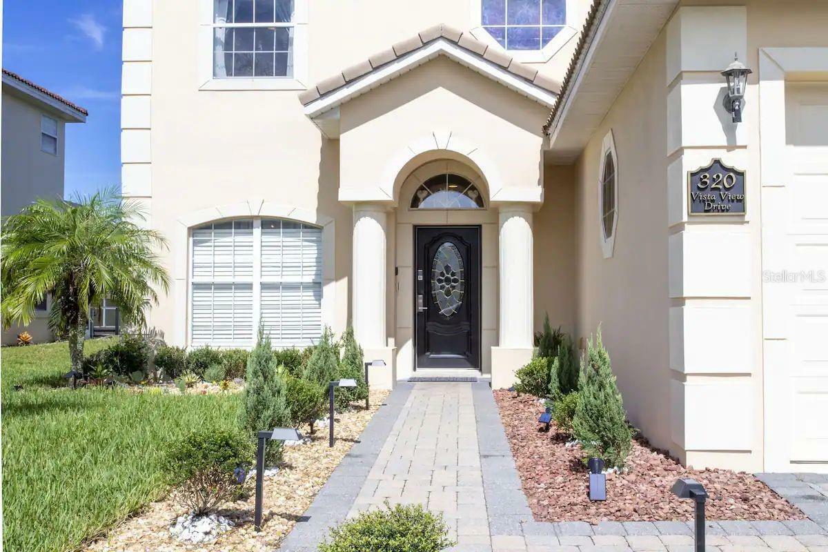 Property Photo:  320 Vista Drive  FL 33897 