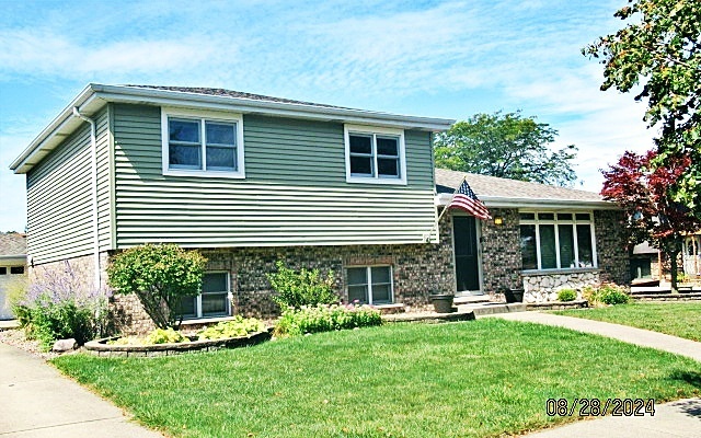 Property Photo:  