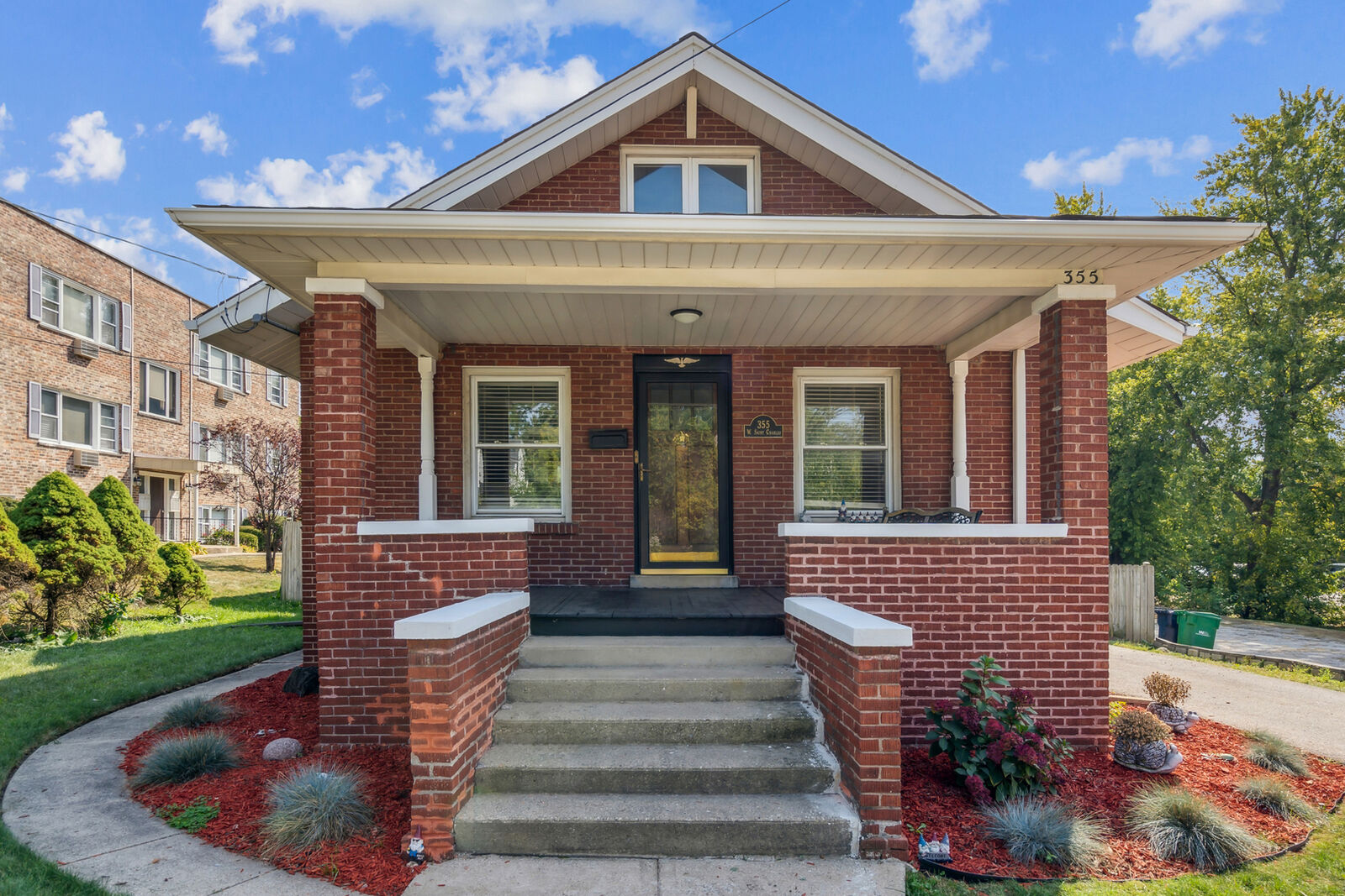 Property Photo:  355 W St Charles Road  IL 60148 