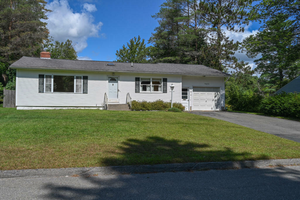 Property Photo:  25 Mainewood Avenue  ME 04473 