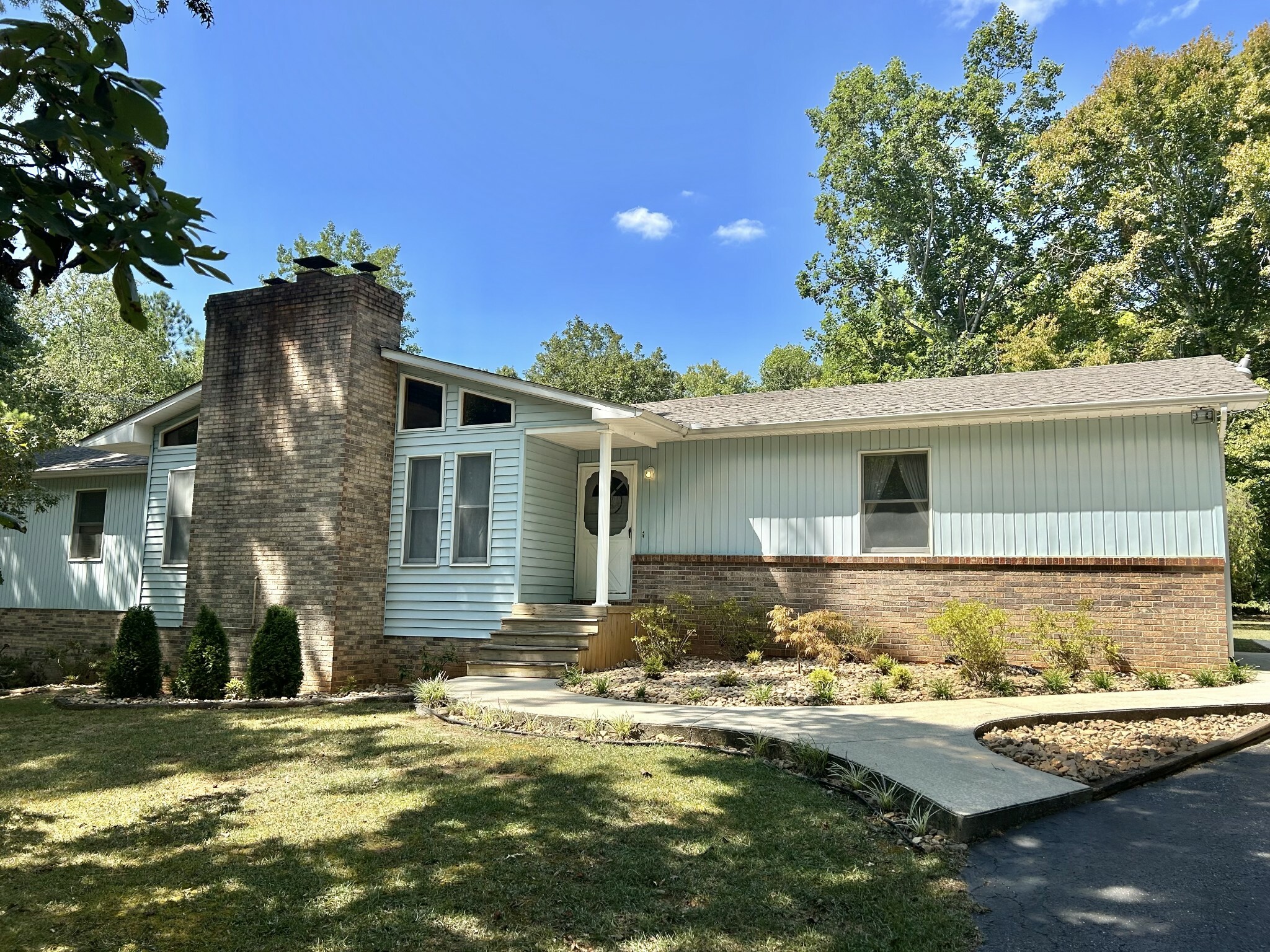 Property Photo: 600 Margaret Cir TN 37110