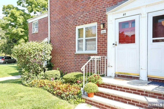 Property Photo:  292 Esplanade  NJ 07601 