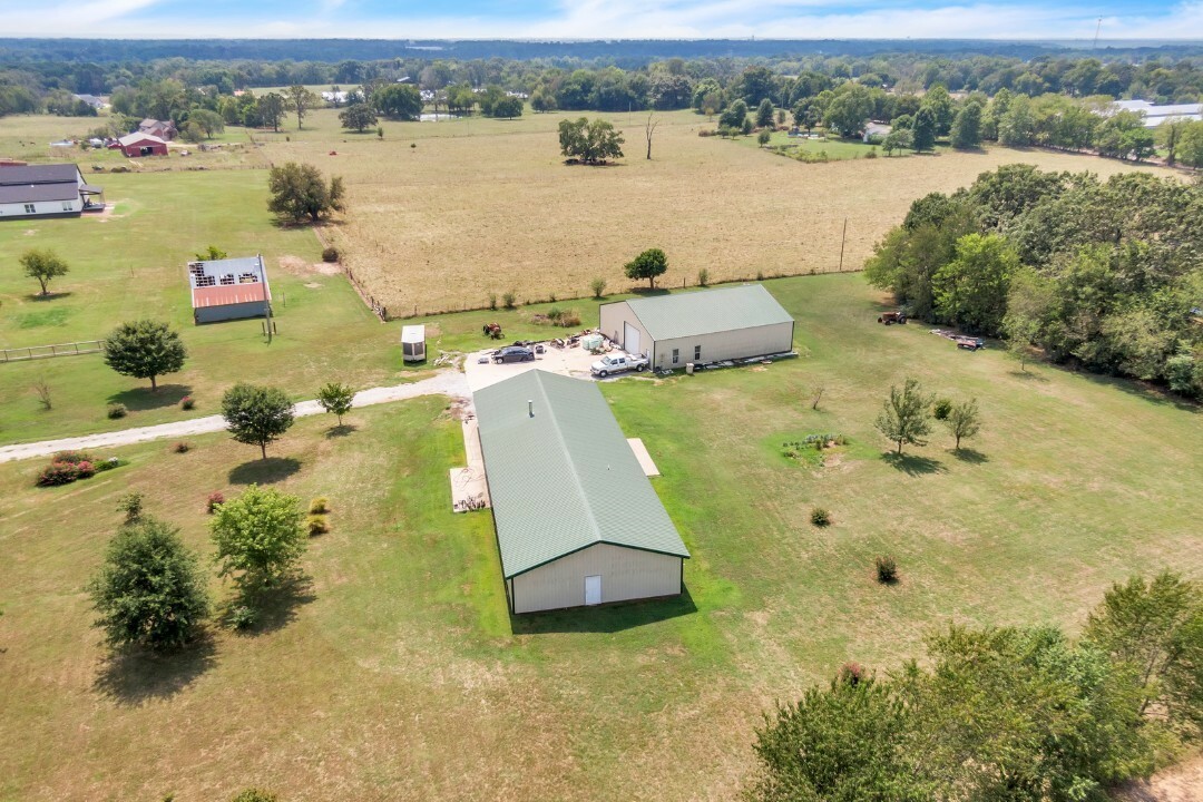 Property Photo:  757 Edmondson Road  AR 72734 