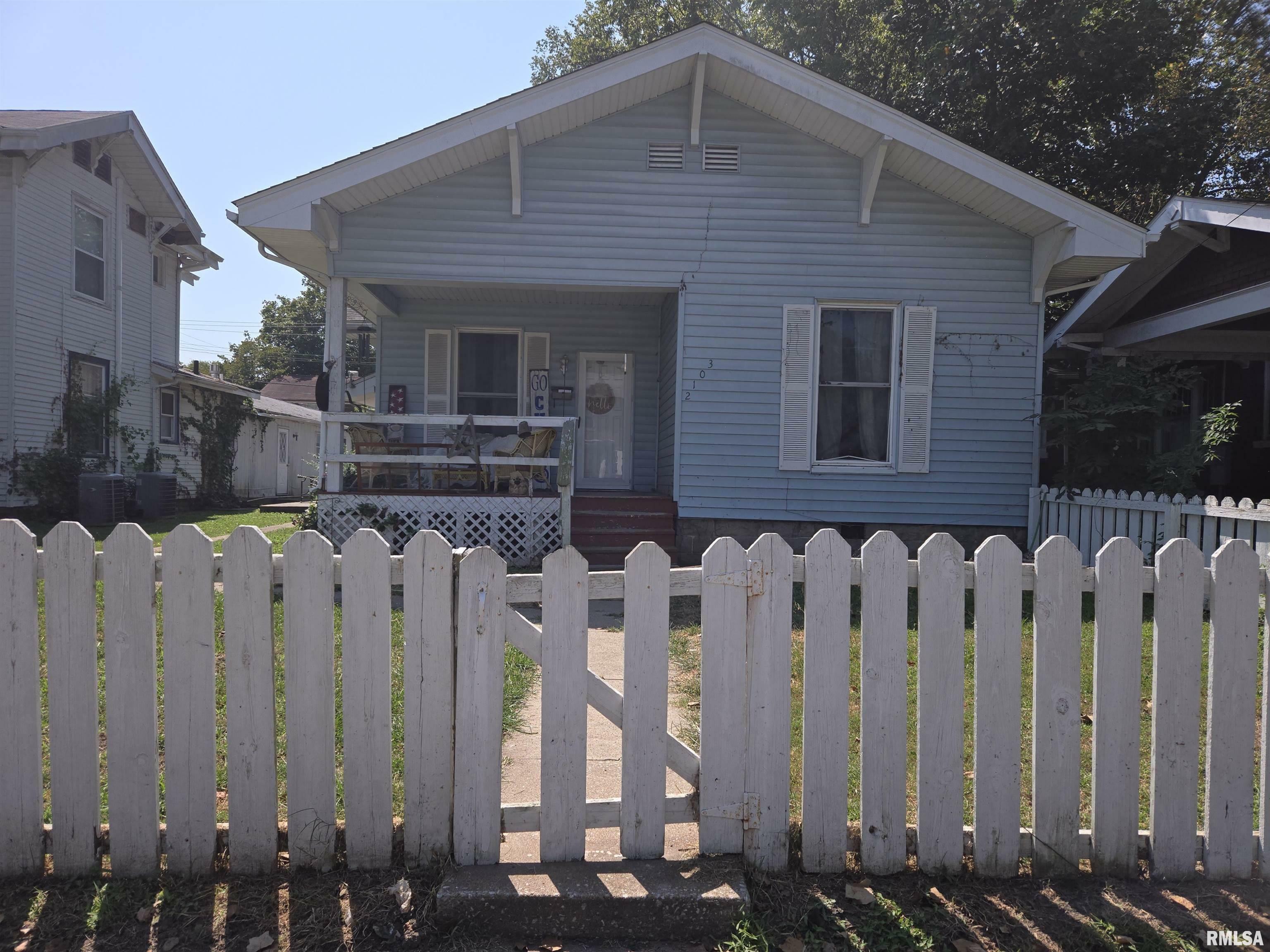 Property Photo: 2103 Walnut Street IL 62966