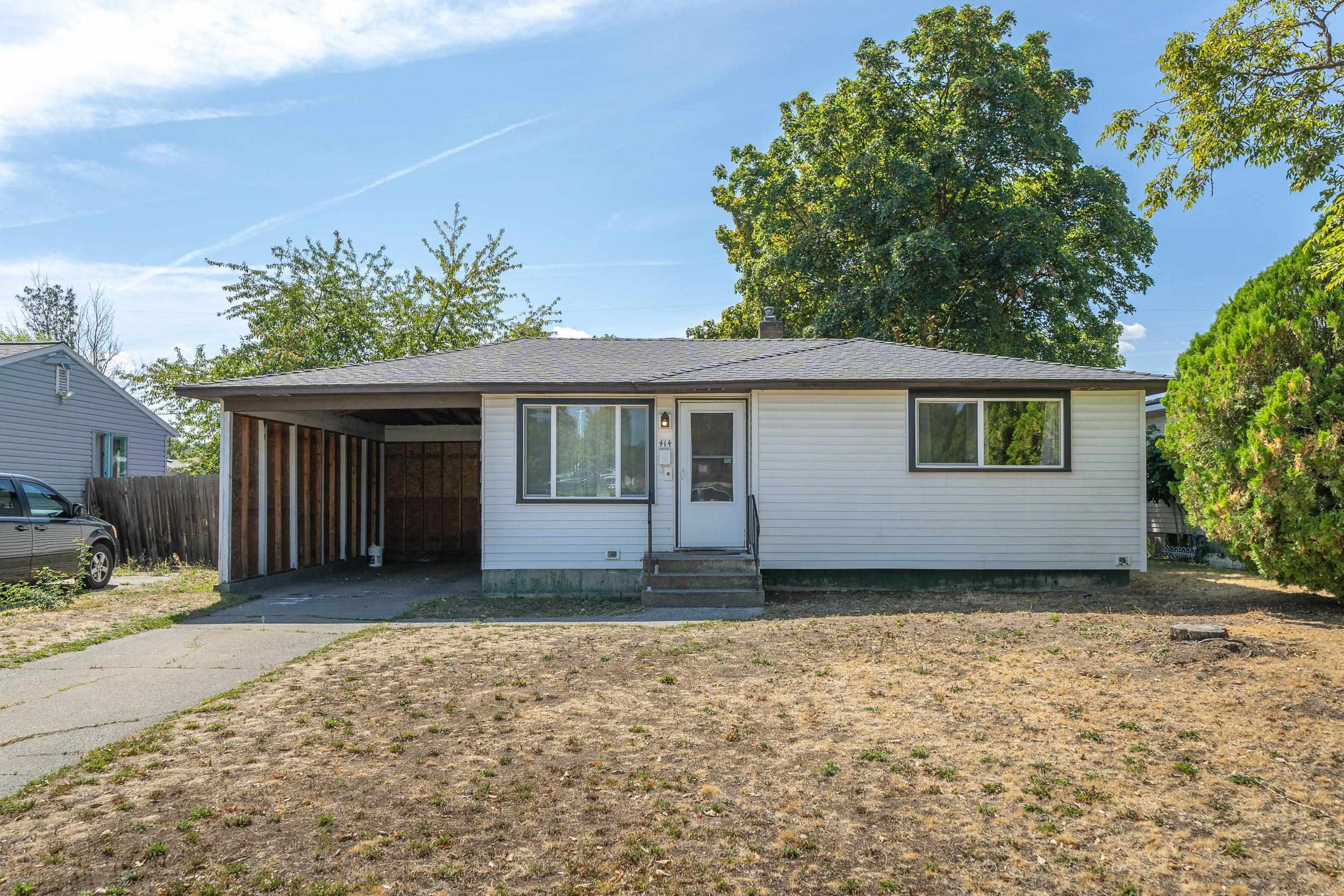 Property Photo:  414 E Columbia Ave  WA 99208 