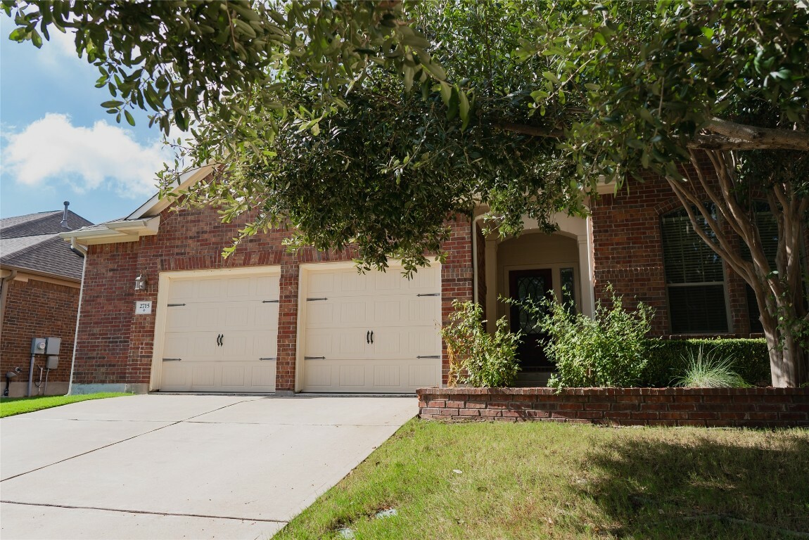 Property Photo:  2715 Santa Barbara Loop  TX 78665 