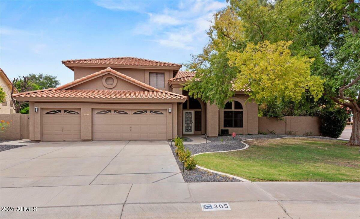 Property Photo:  305 E Vera Lane  AZ 85284 