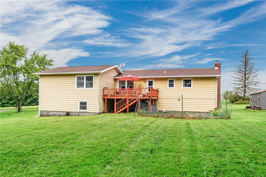 Property Photo:  806 W King Road  NY 14850 