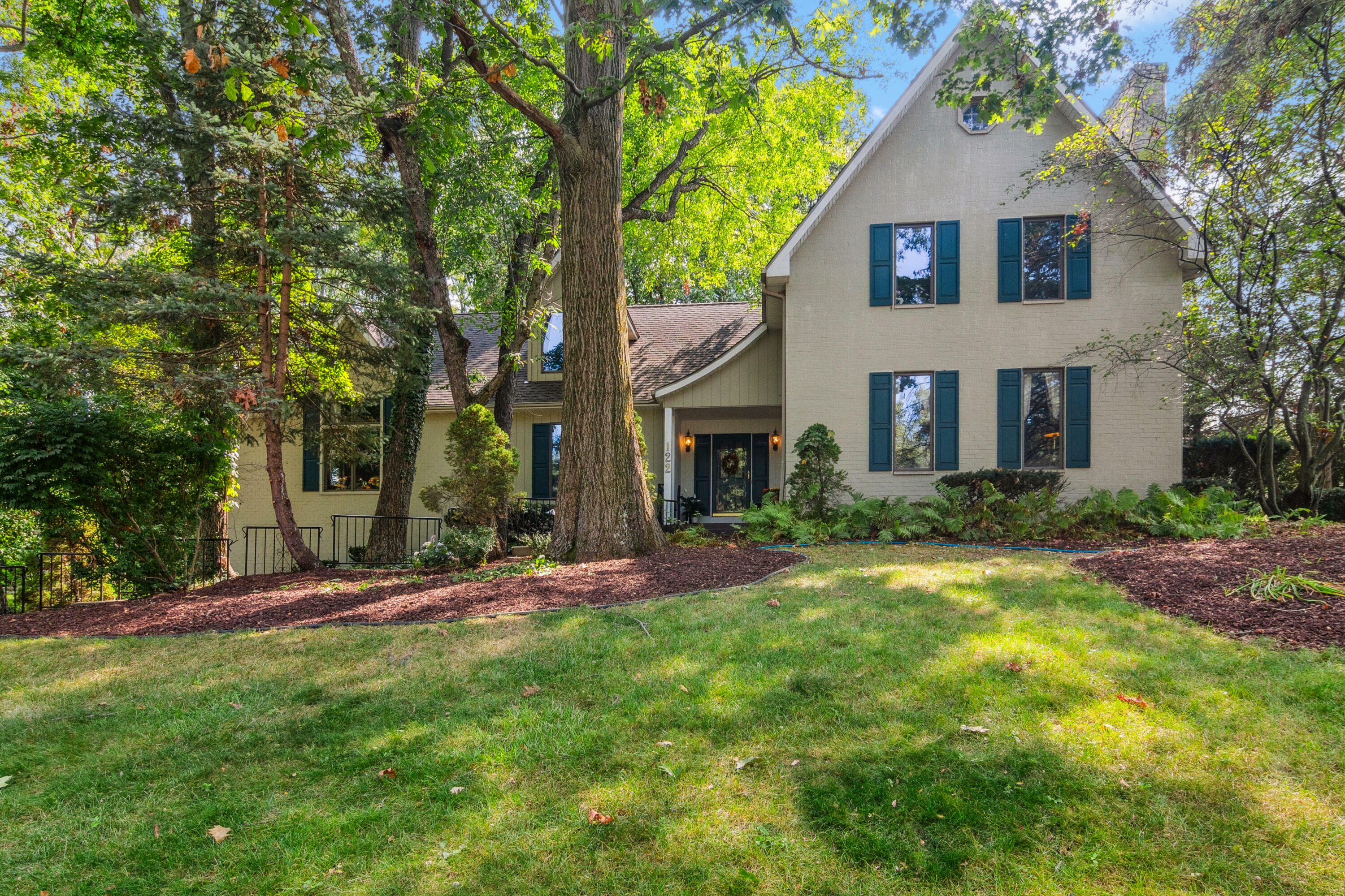 122 Shorewood Drive  Valparaiso IN 46385 photo