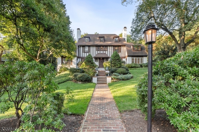Property Photo: 16 West Rd NJ 07078
