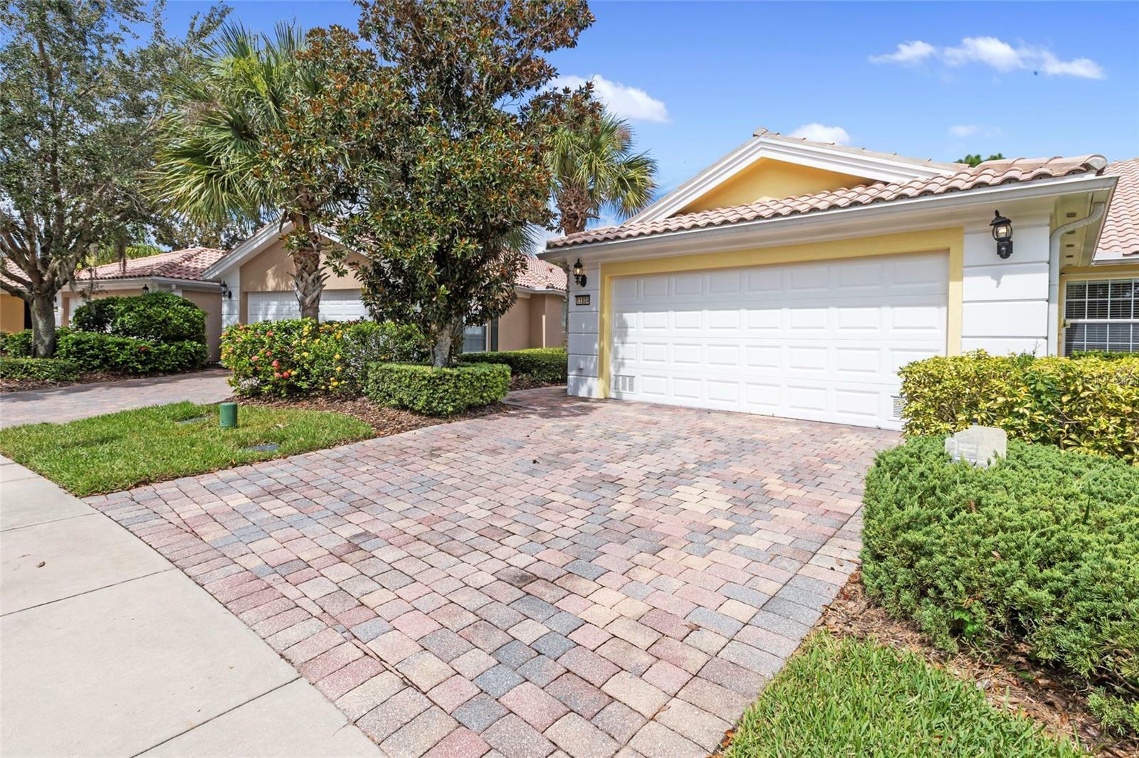 Property Photo:  11804 Astilbe Drive  FL 32827 