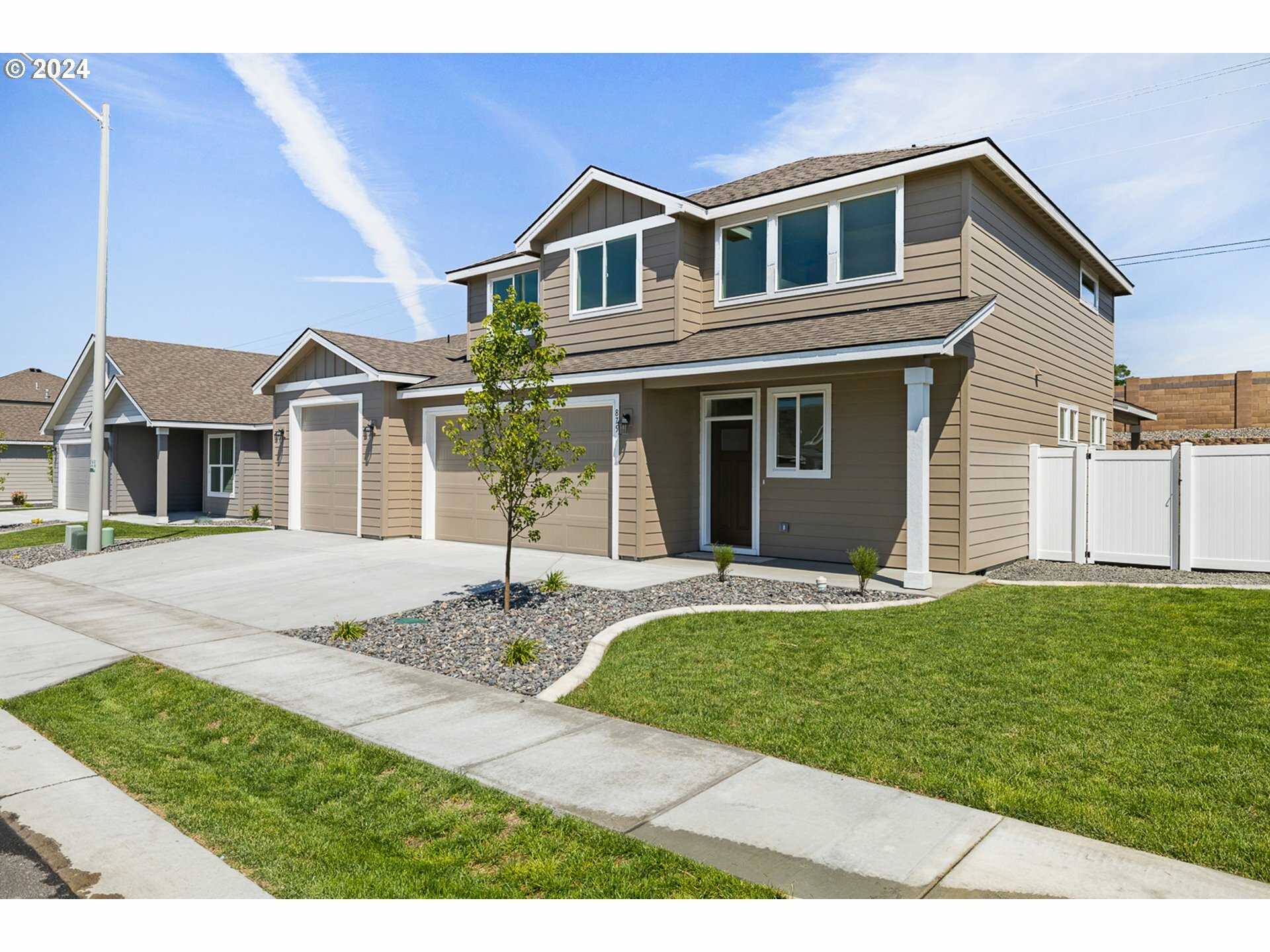 875 E Autumn Ave  Hermiston OR 97838 photo