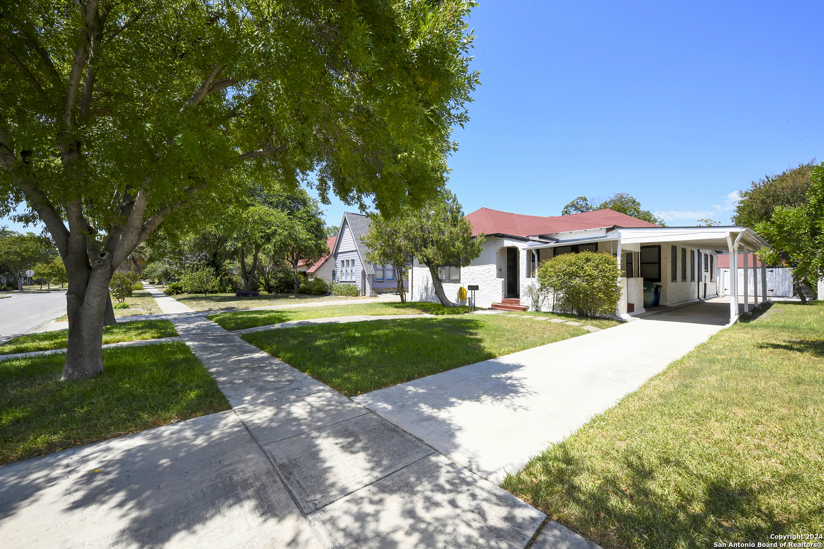 Property Photo:  1839 W Magnolia Ave  TX 78201 