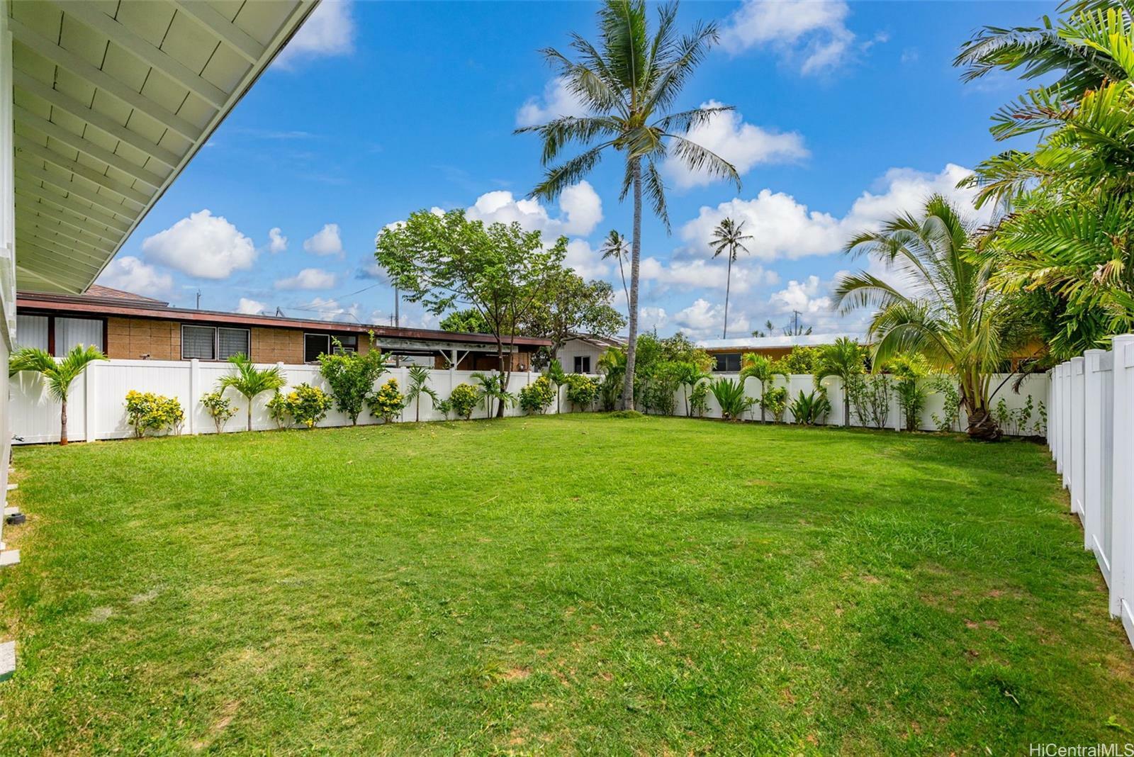 Property Photo:  324 D Olomana Street  HI 96734 