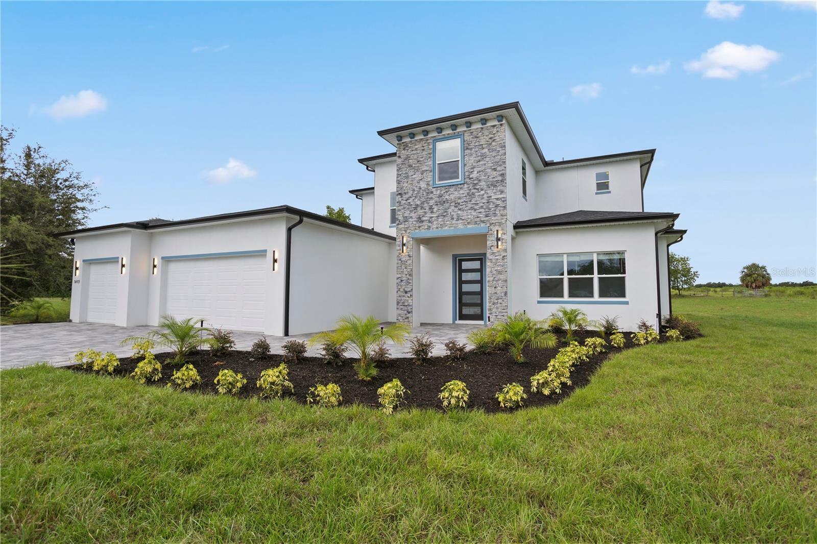 Property Photo:  36925 Bee Meadow Court  FL 32736 