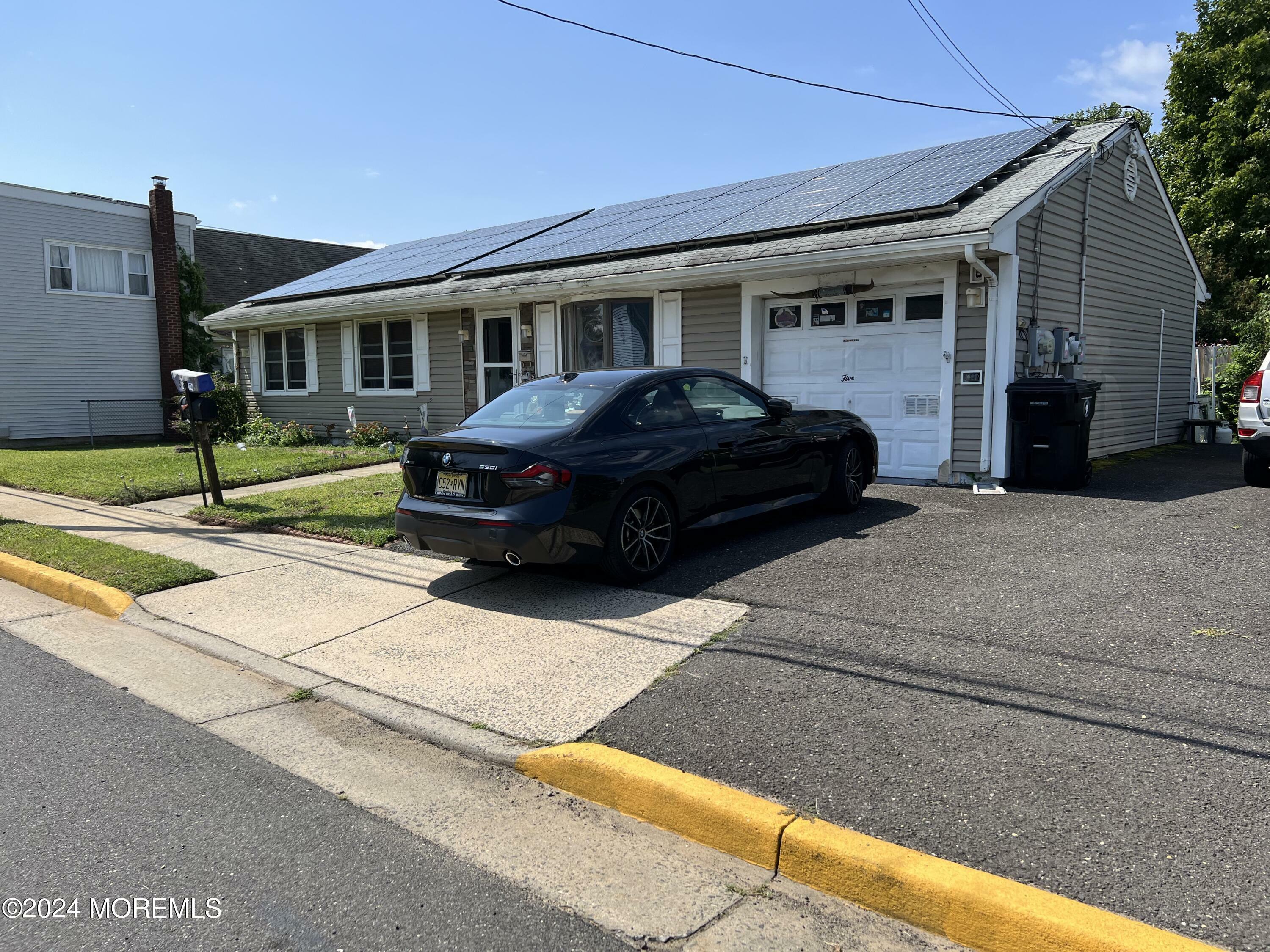 Property Photo:  5 Ocean Avenue  NJ 07748 