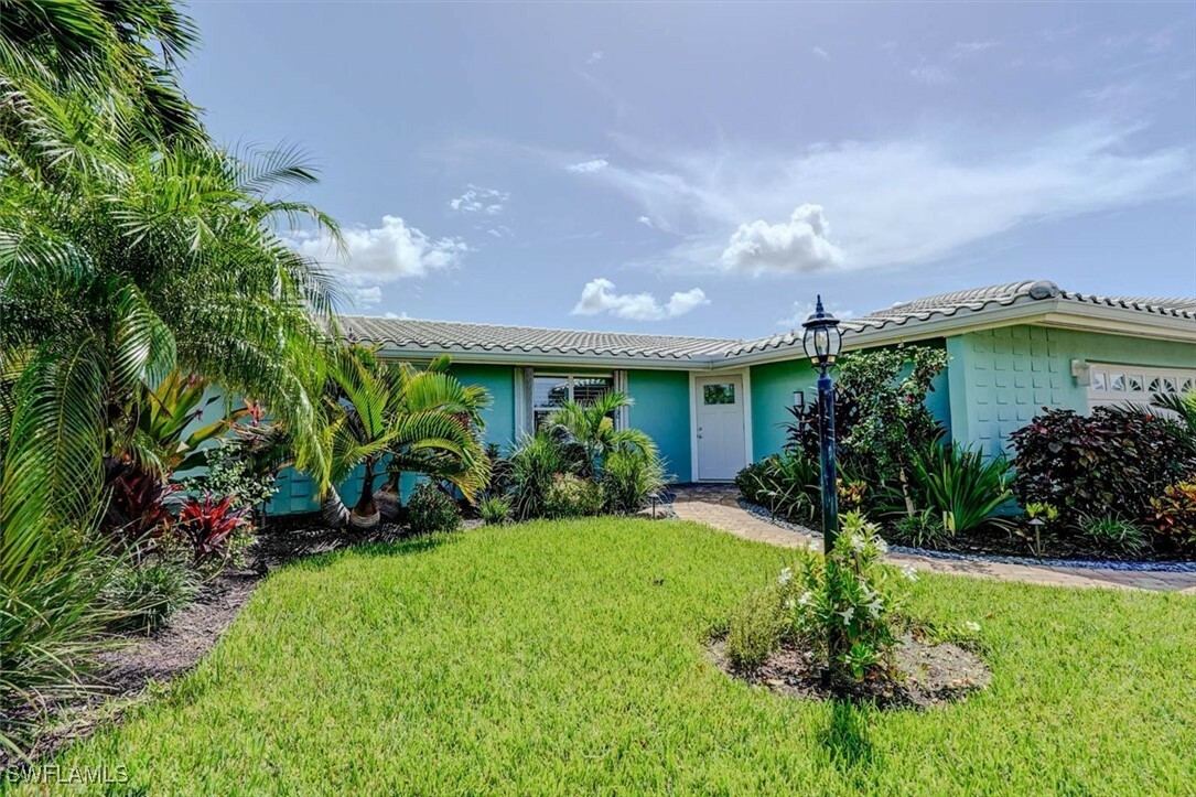 Property Photo:  11 Palmview Boulevard  FL 33931 