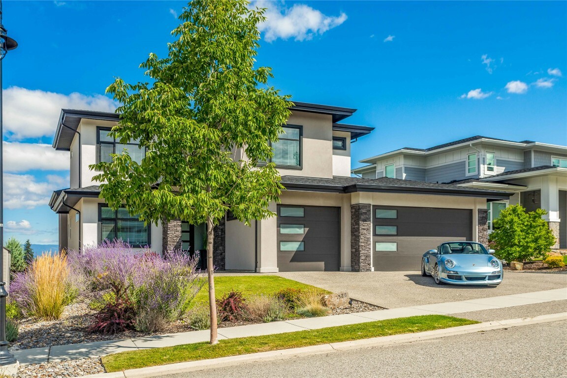 Property Photo:  1528 Fawn Run Drive  BC V1W 5L3 