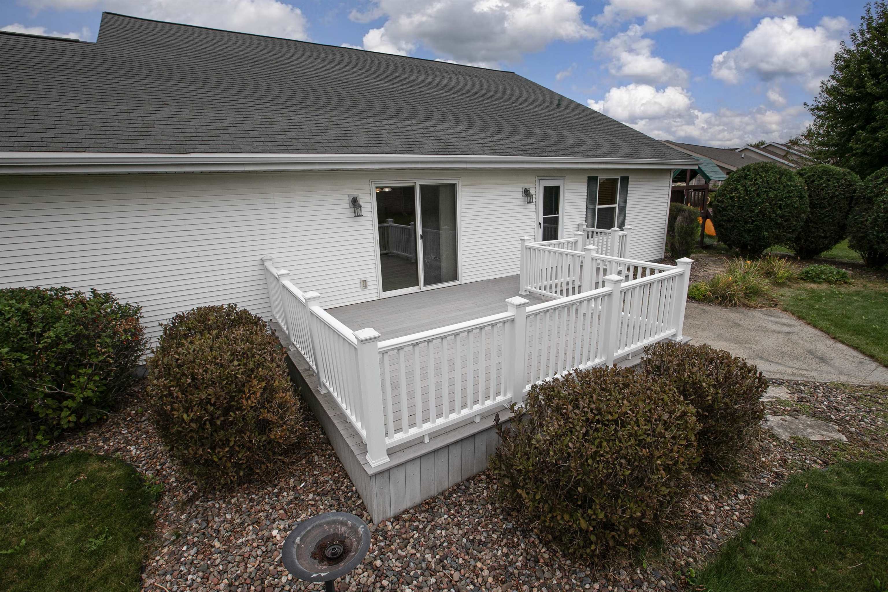 Property Photo:  414 Dewberry Drive  WI 54935 