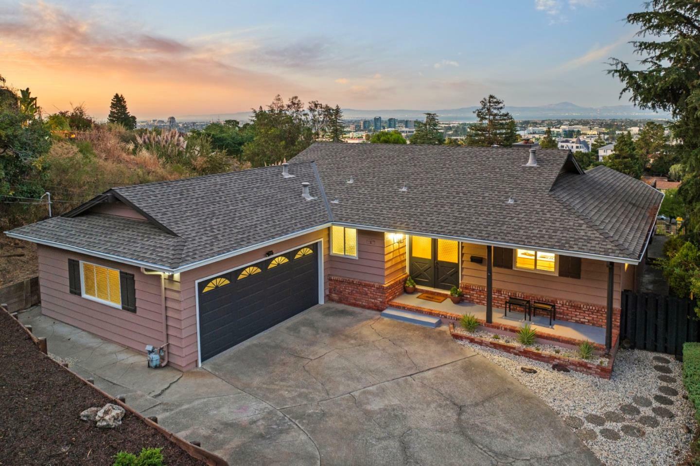Property Photo: 5 Vine Street CA 94070