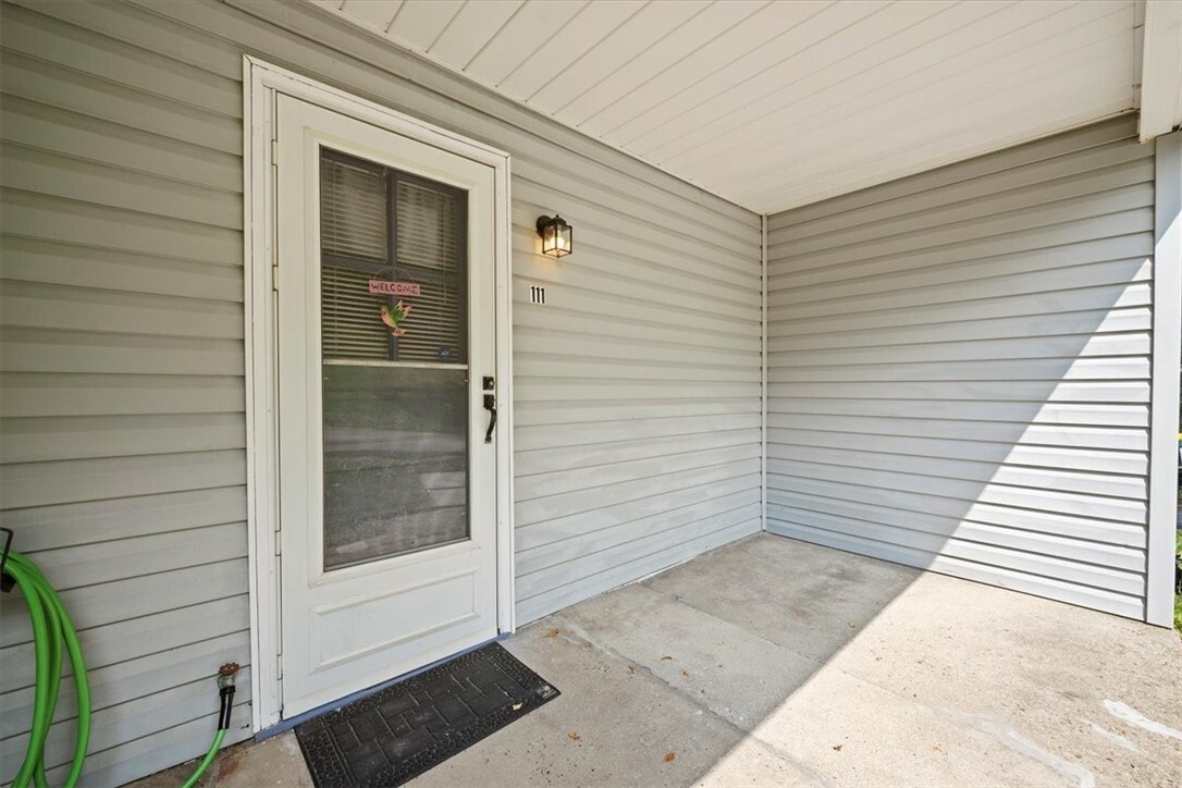 Property Photo:  111 Kidder Ln  PA 15317 