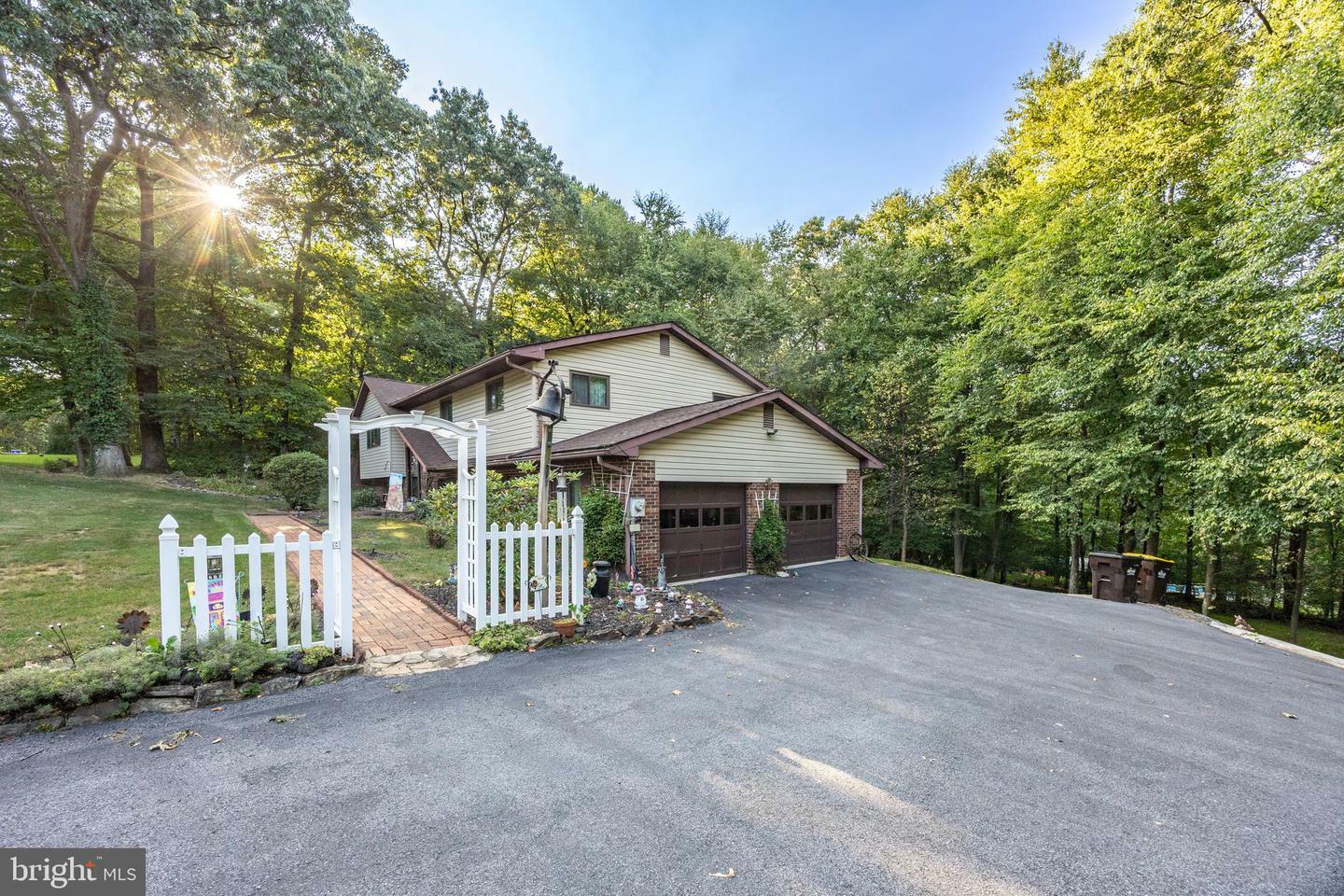 Property Photo:  23 Chinkapin Drive  PA 19522 