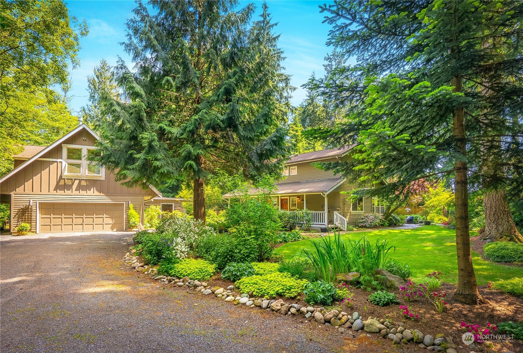 Property Photo:  16811 Snohomish Avenue  WA 98296 