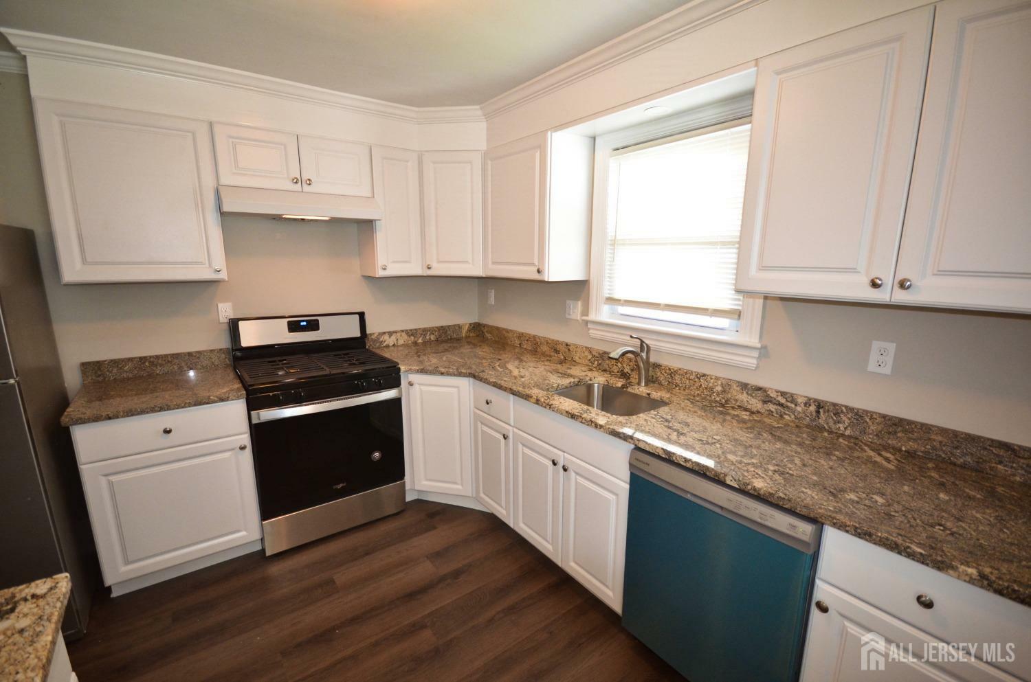 Property Photo:  409 N Washington Avenue 2  NJ 08812 