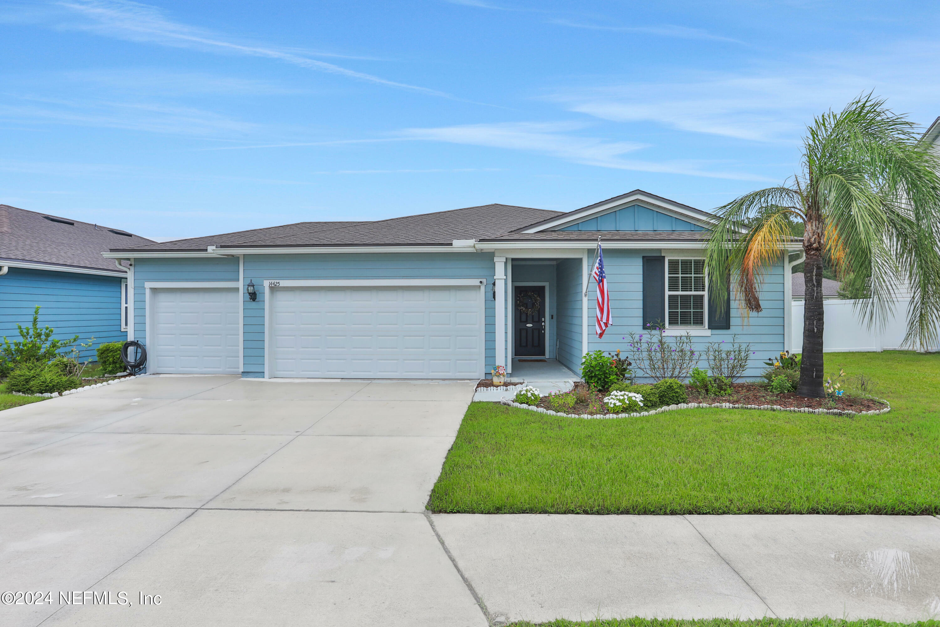 Property Photo:  14425 Spring Light Circle  FL 32226 