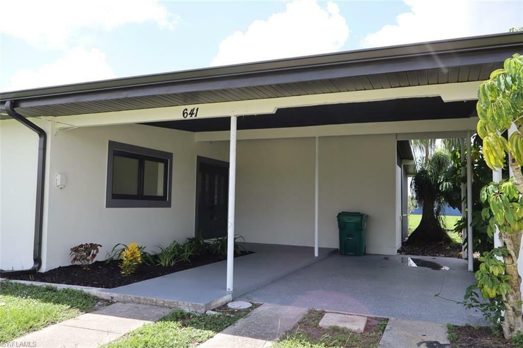 Property Photo:  641 Sharon Cir  FL 33952 