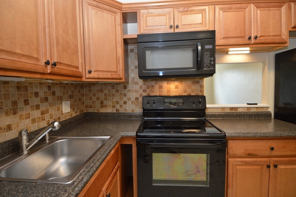 Property Photo:  69 Milliken Avenue 24  MA 02038 