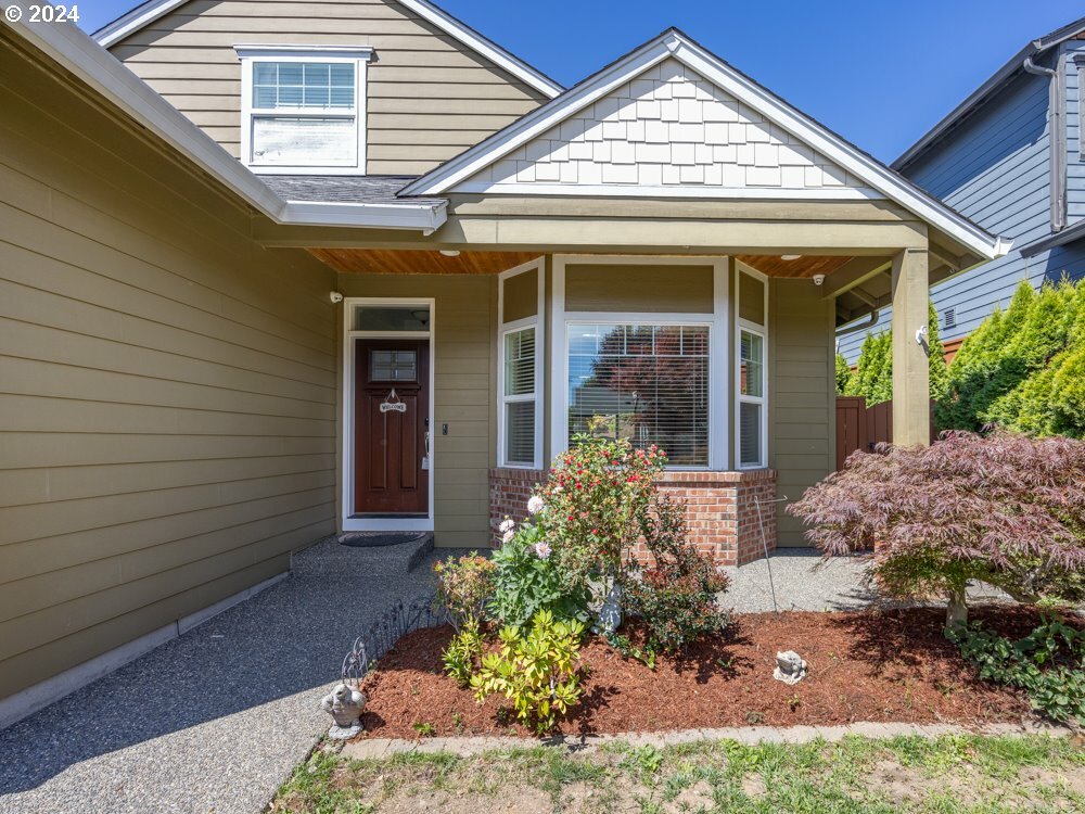 Property Photo:  9407 NW 22nd Ct  WA 98665 