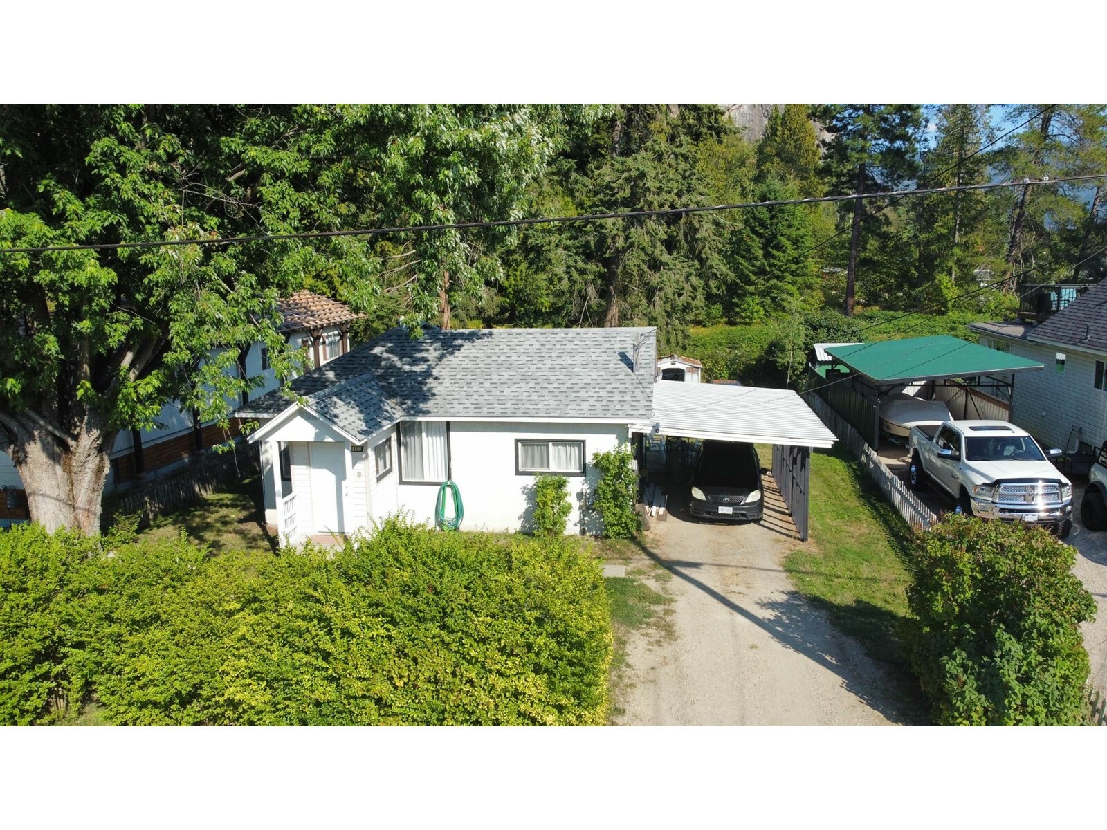 Property Photo:  1107 Columbia Heights  BC V0G 1X0 